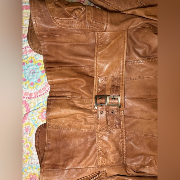 Women’s Danier Leather Jacket - Picture 8 of 10